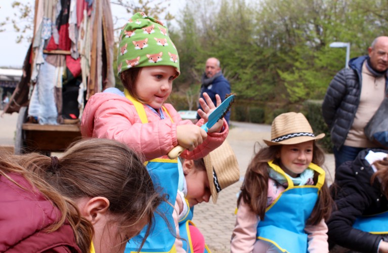L'orto invaso da bimbi, frutta e verdura!