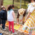 L'orto invaso da bimbi, frutta e verdura!