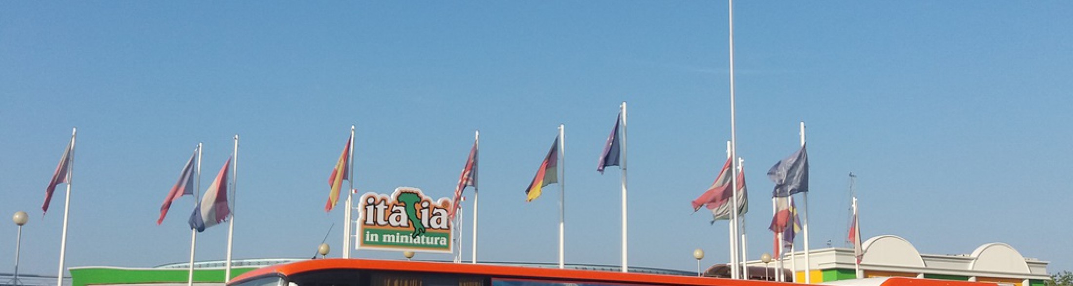 In vacanza ai parchi senza usare l'auto: torna il bus navetta Costa Parchi