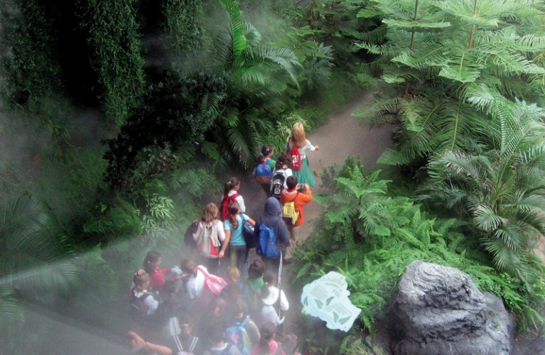 La carica dei mille insegnanti a scuola nei Parchi Costa