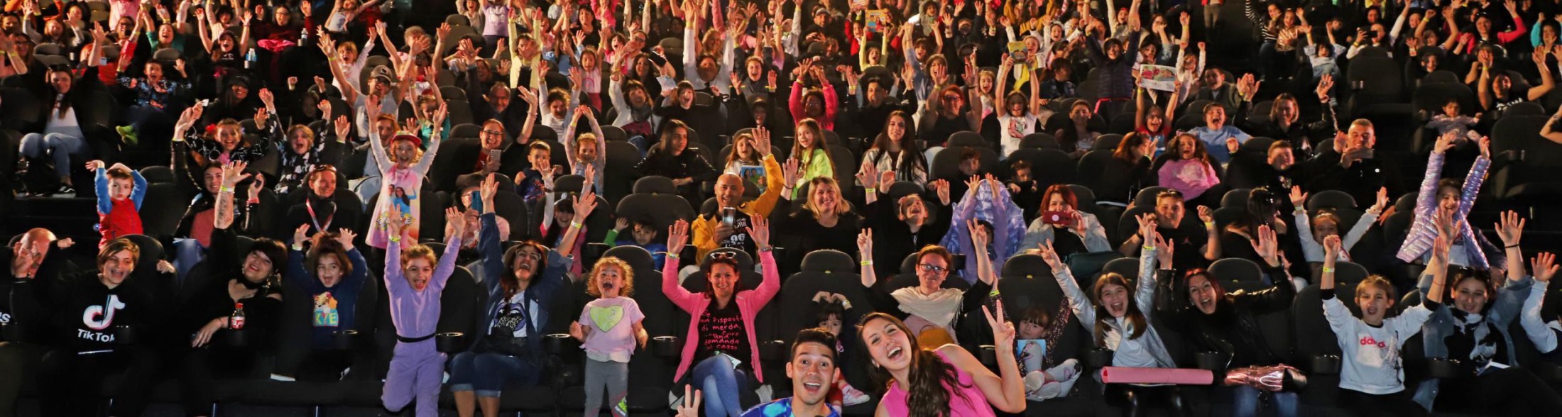 Carica di 4mila persone per i DinsiemE