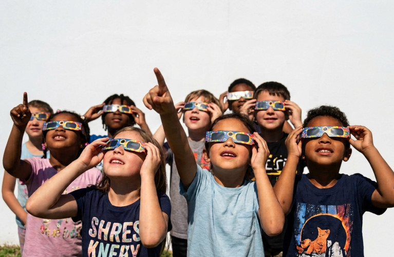 Sguardo al Cielo: Pianeti, distanze e segreti del Sole (novità 2027)